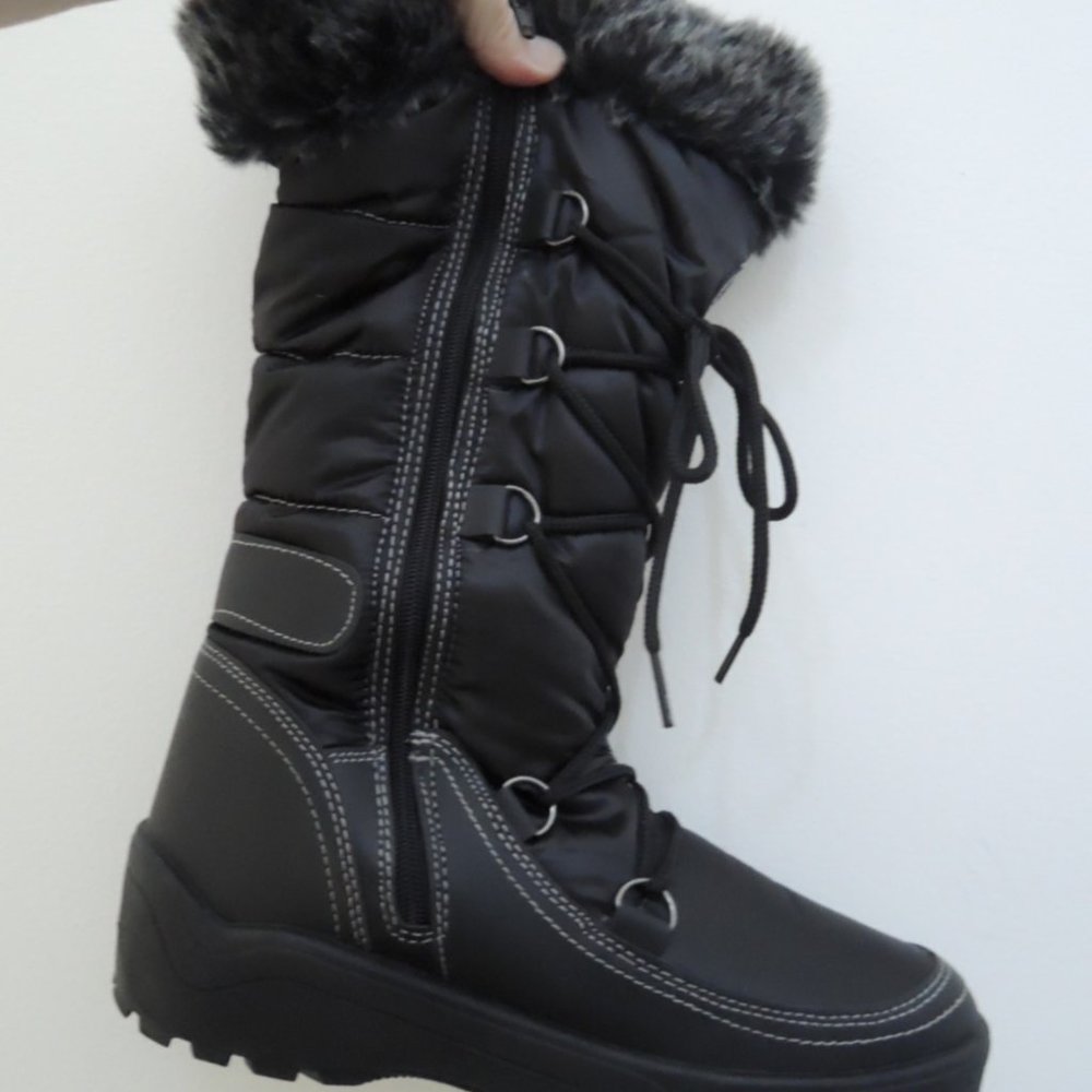 Ladies Boots Size 8 1/2 M by Daily Shoes Faux Fur Waterproof Black Quilt Lace Up - Picture 4 of 13